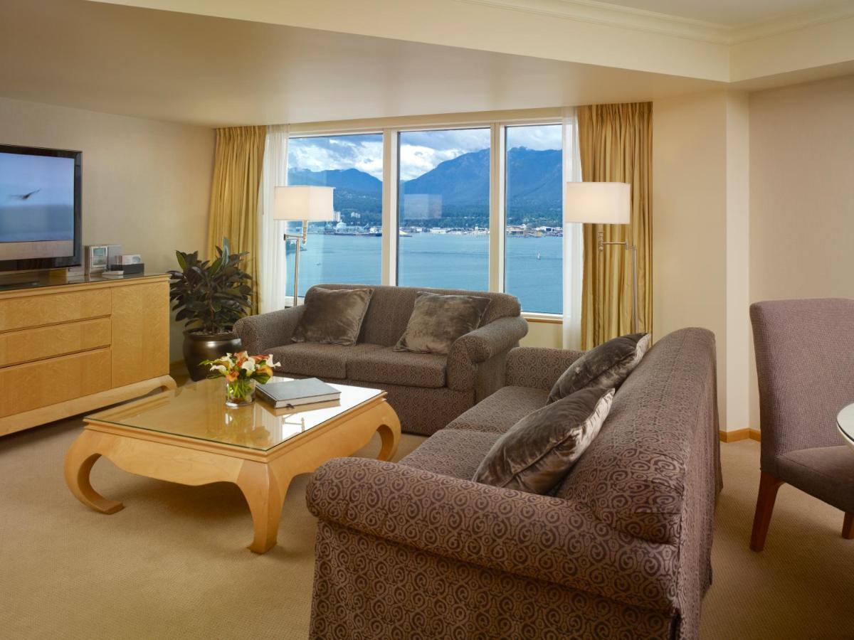 Pan Pacific Vancouver Room photo